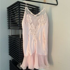 Elegant Pink Lace Trim Chemise